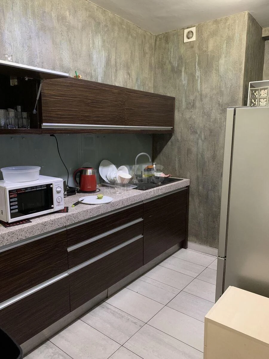 Office vul. Jevgena Konoval'cja 32А, 290m27086117