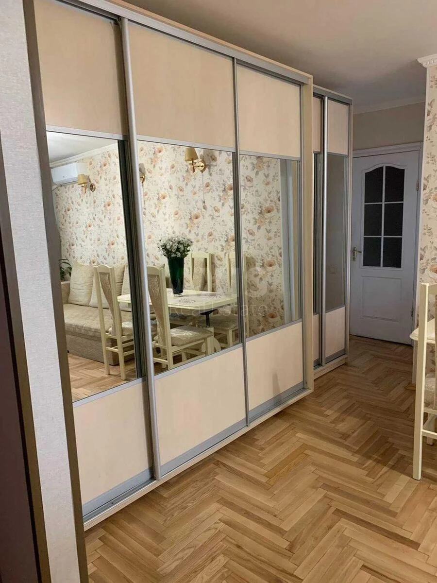 3k apartment bul. Lepse Ivana 40711384