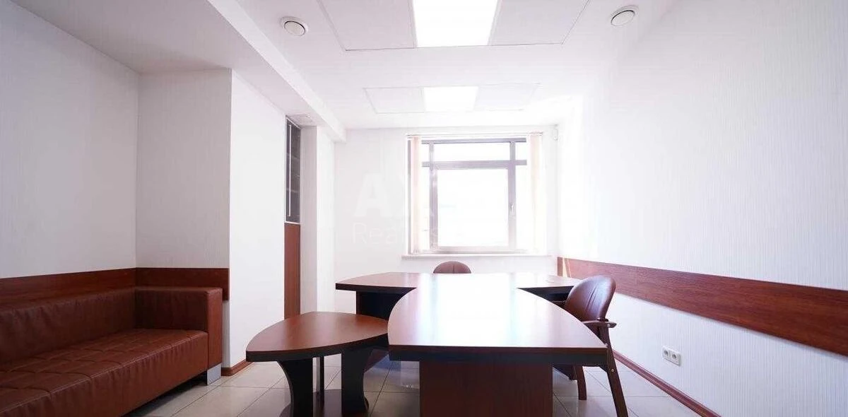 Office vul. Velyka Vasyl'kivs'ka 72, 138m2699507