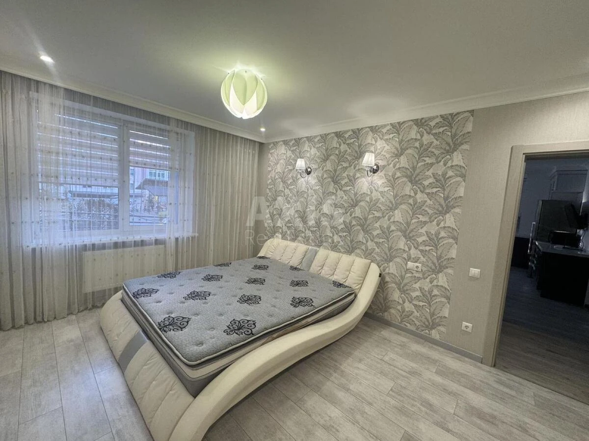 3к квартира ул. Лебедева Академика 1690088