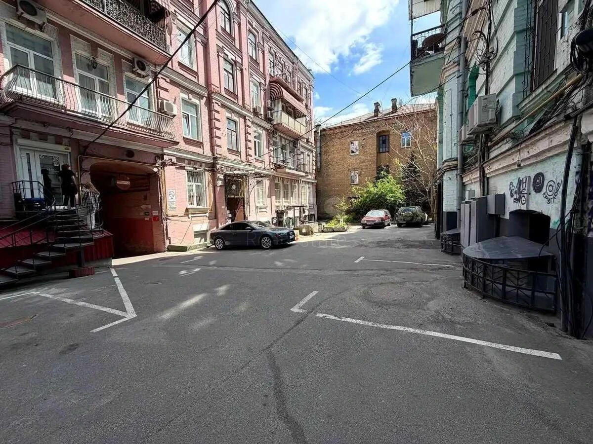 Объект торговли ул. Михайловская 22, 173м27124718