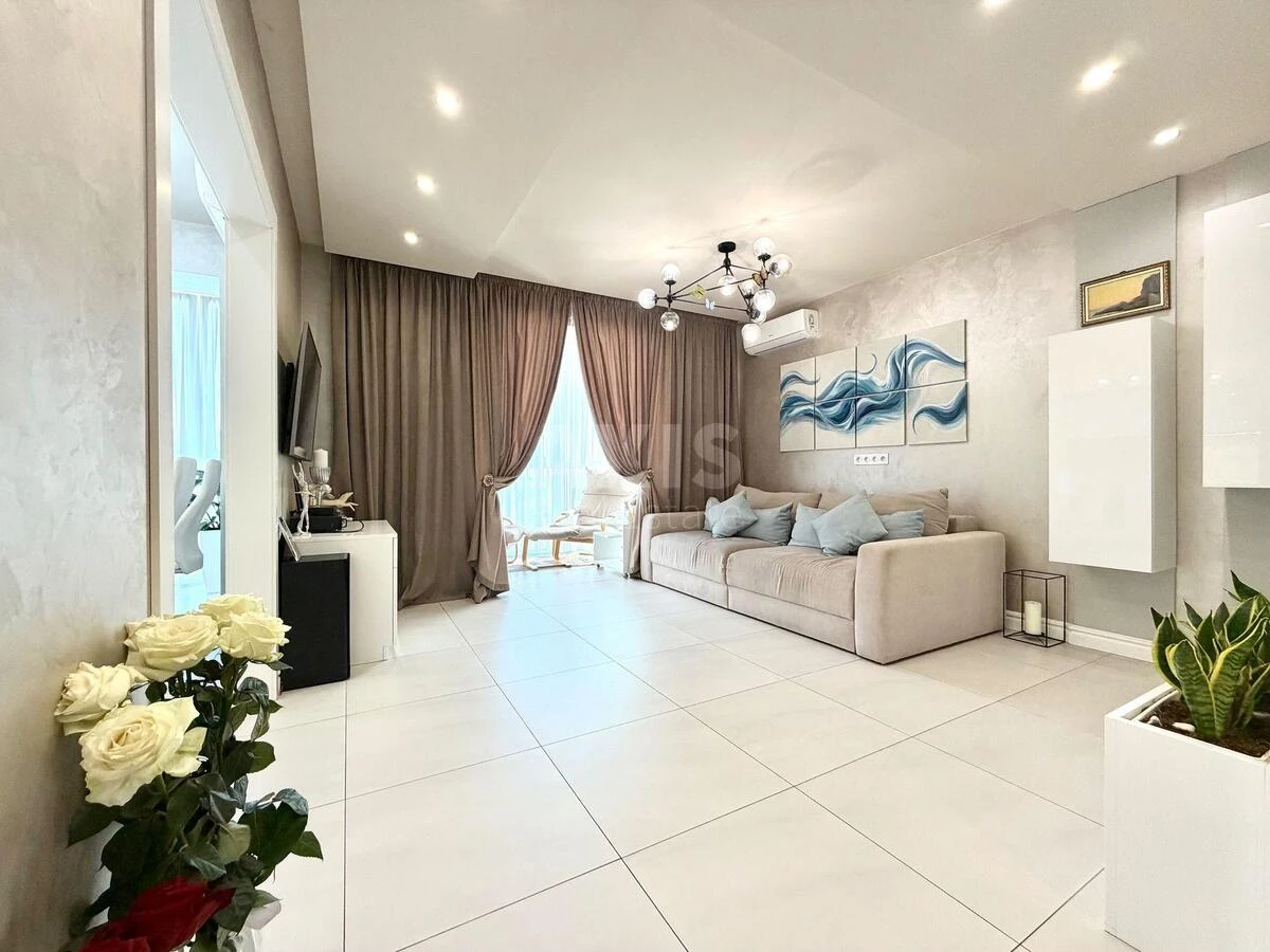 3k apartment vul. Metrologichna 109708055
