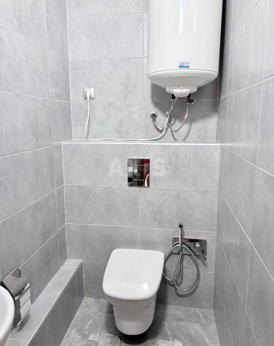 2k apartment vul. Revuc'kogo 546959016