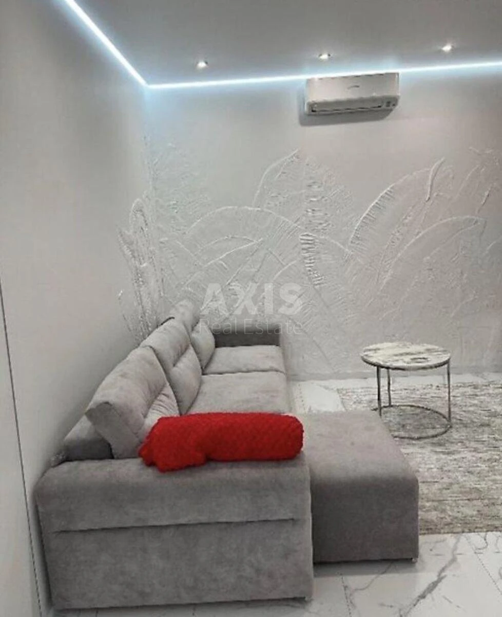 2k apartment vul. Myhajla Maksymovycha 28Б699870