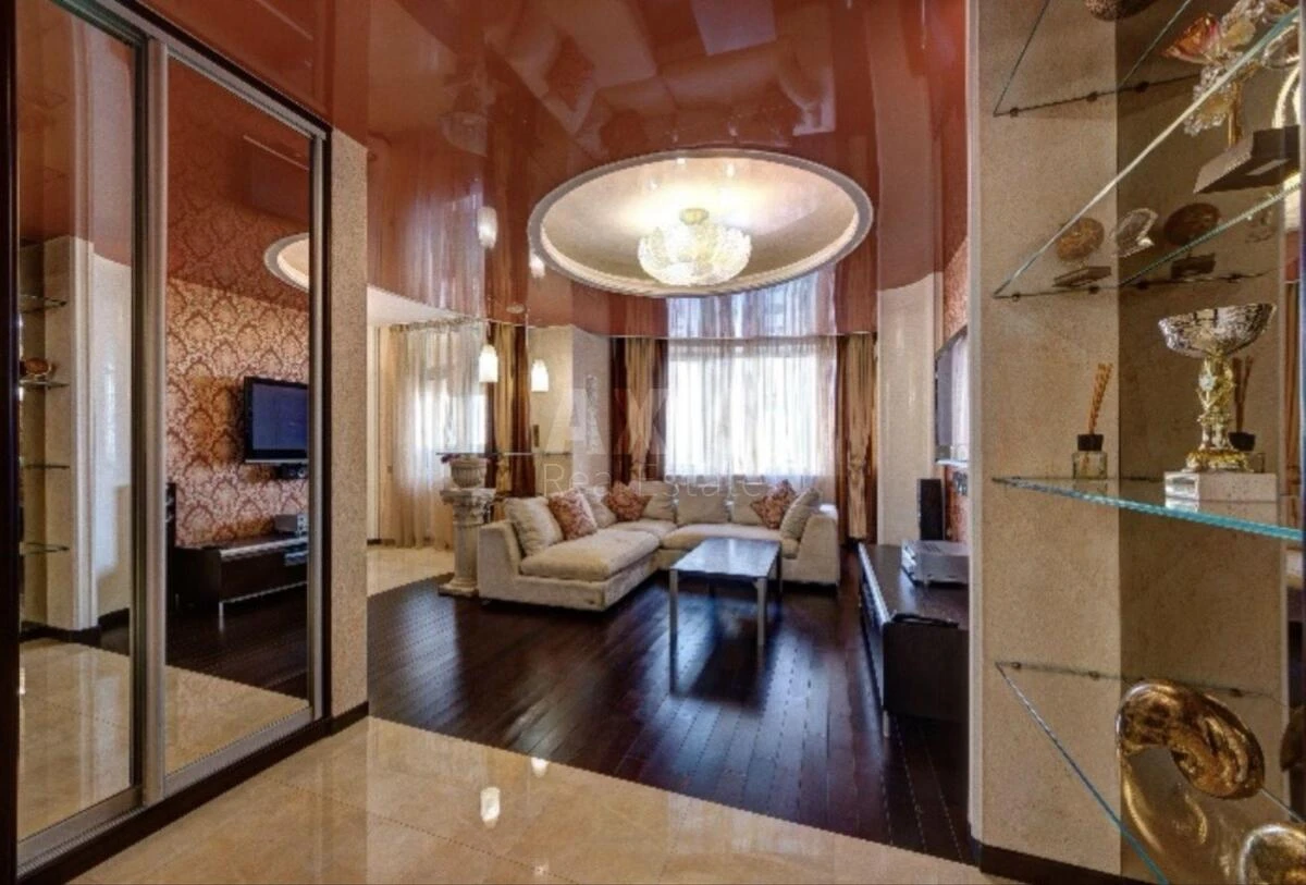 2k apartment vul. Verhovynna 35692220