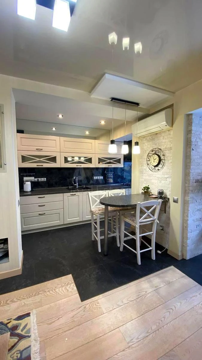 3k apartment pr-t Obolons'kyj 1569396