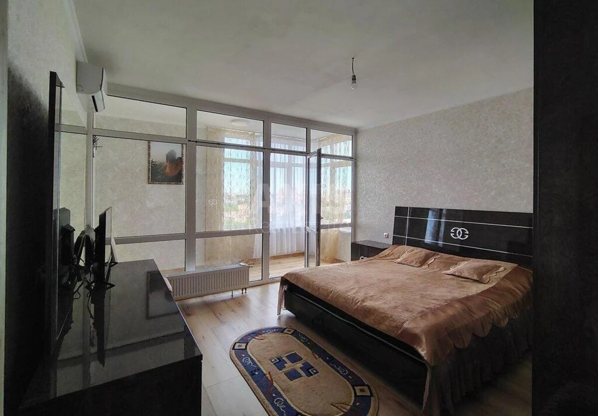 2k apartment vul. Sverstjuka Jevgena 4694271