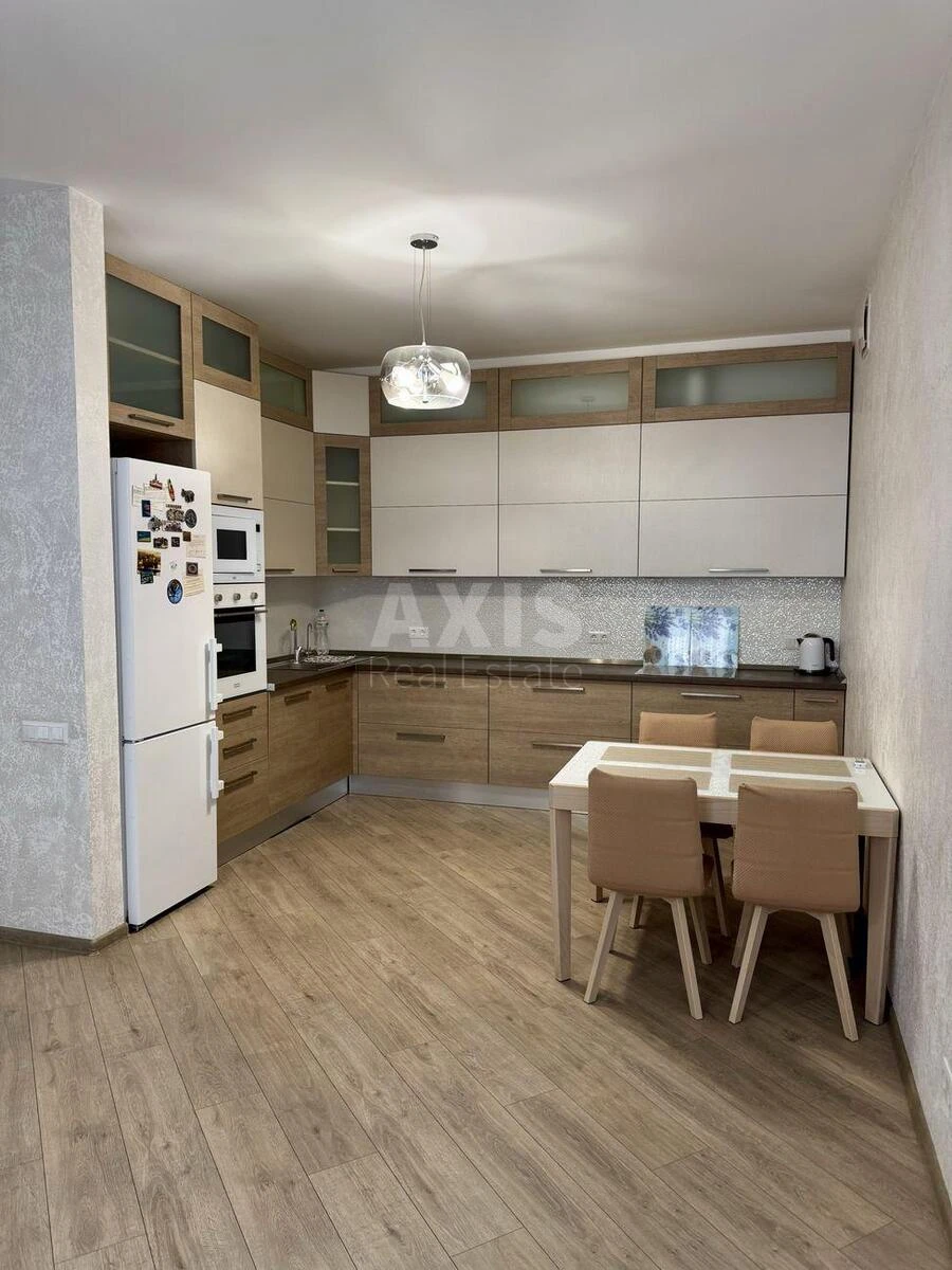 2к квартира ул. Юлии Здановской 71Д71082