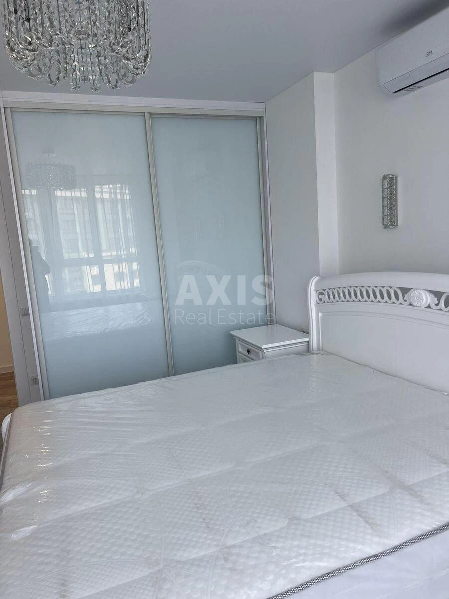 3k apartment vul. Myhajla Maksymovycha 32Б685102