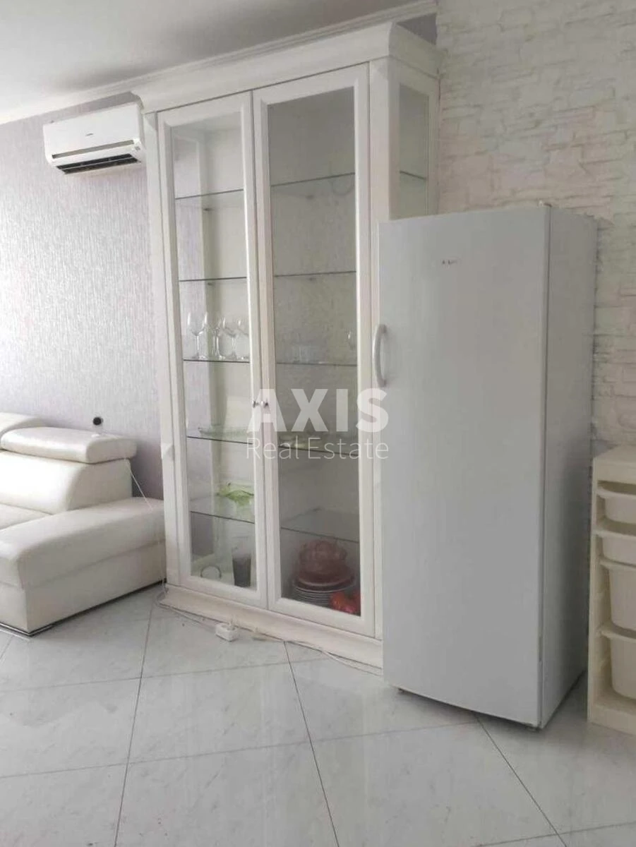3k apartment pr-t Lobanovs'kogo шість А468924