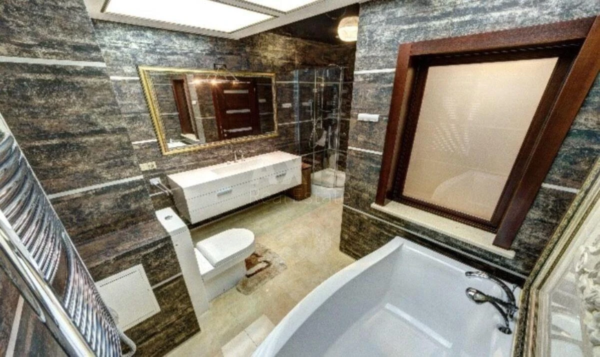 2к квартира ул. Верховинная 35692224