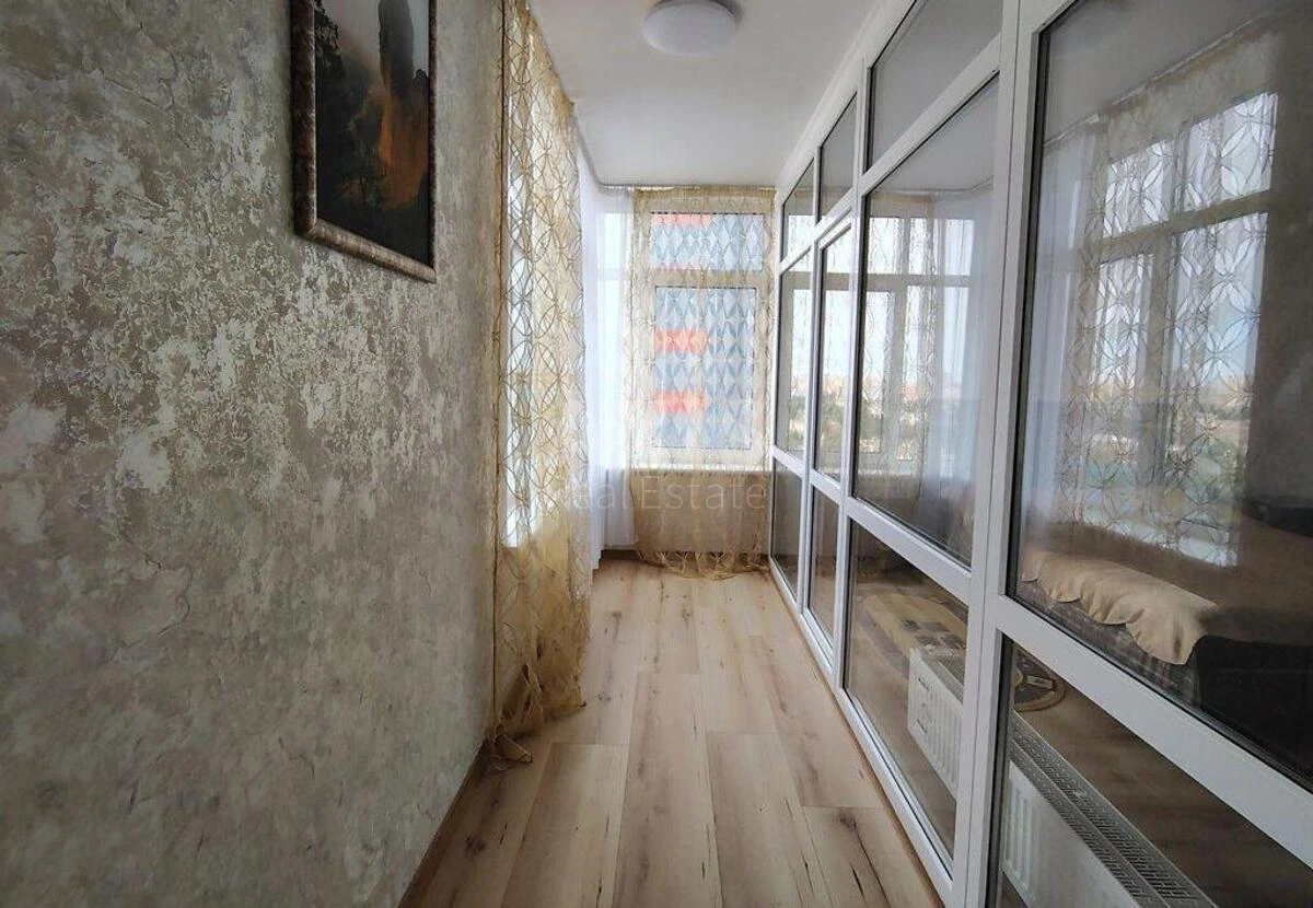 2k apartment vul. Sverstjuka Jevgena 4694273