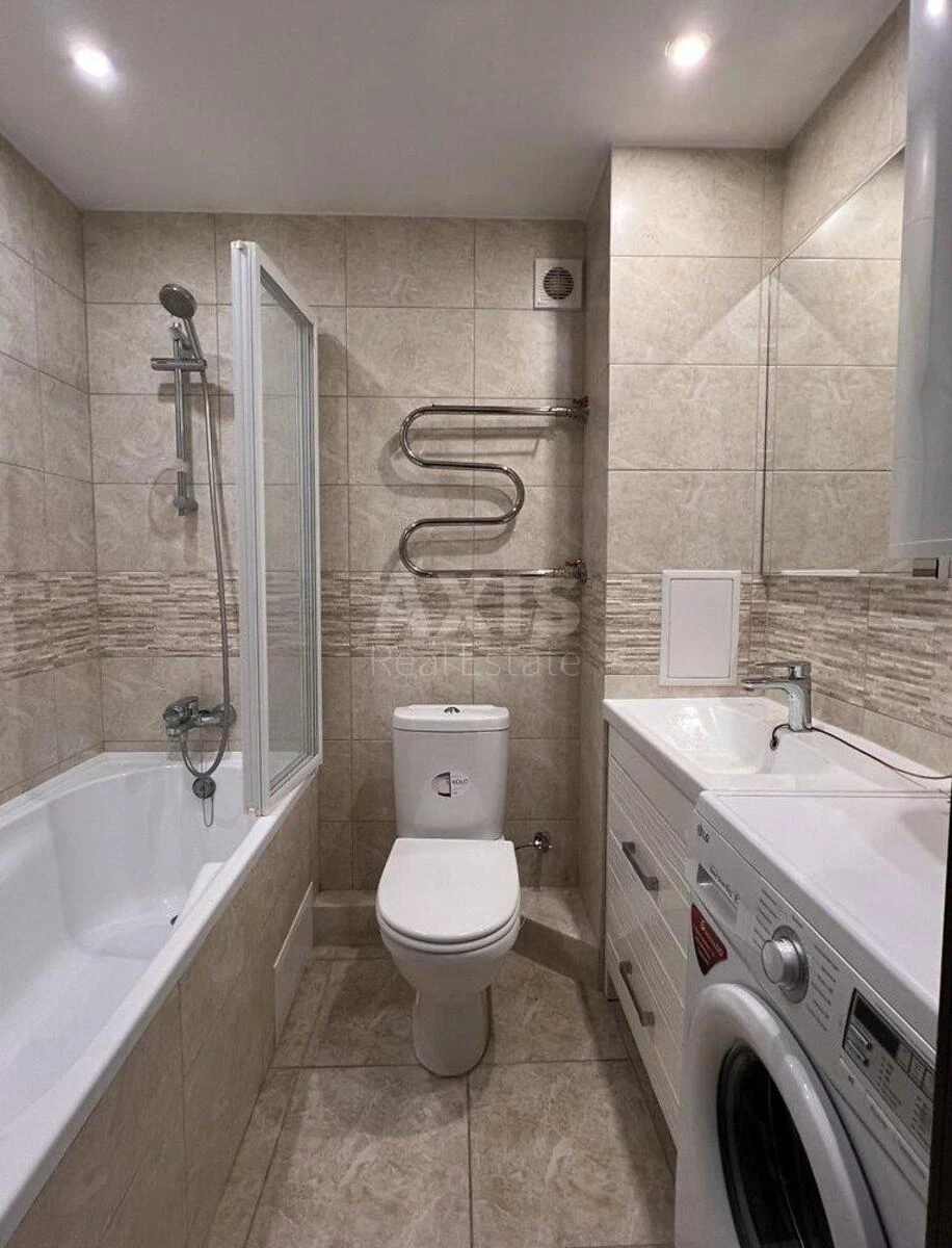 2k apartment vul. Polovec'ka 7/13707906