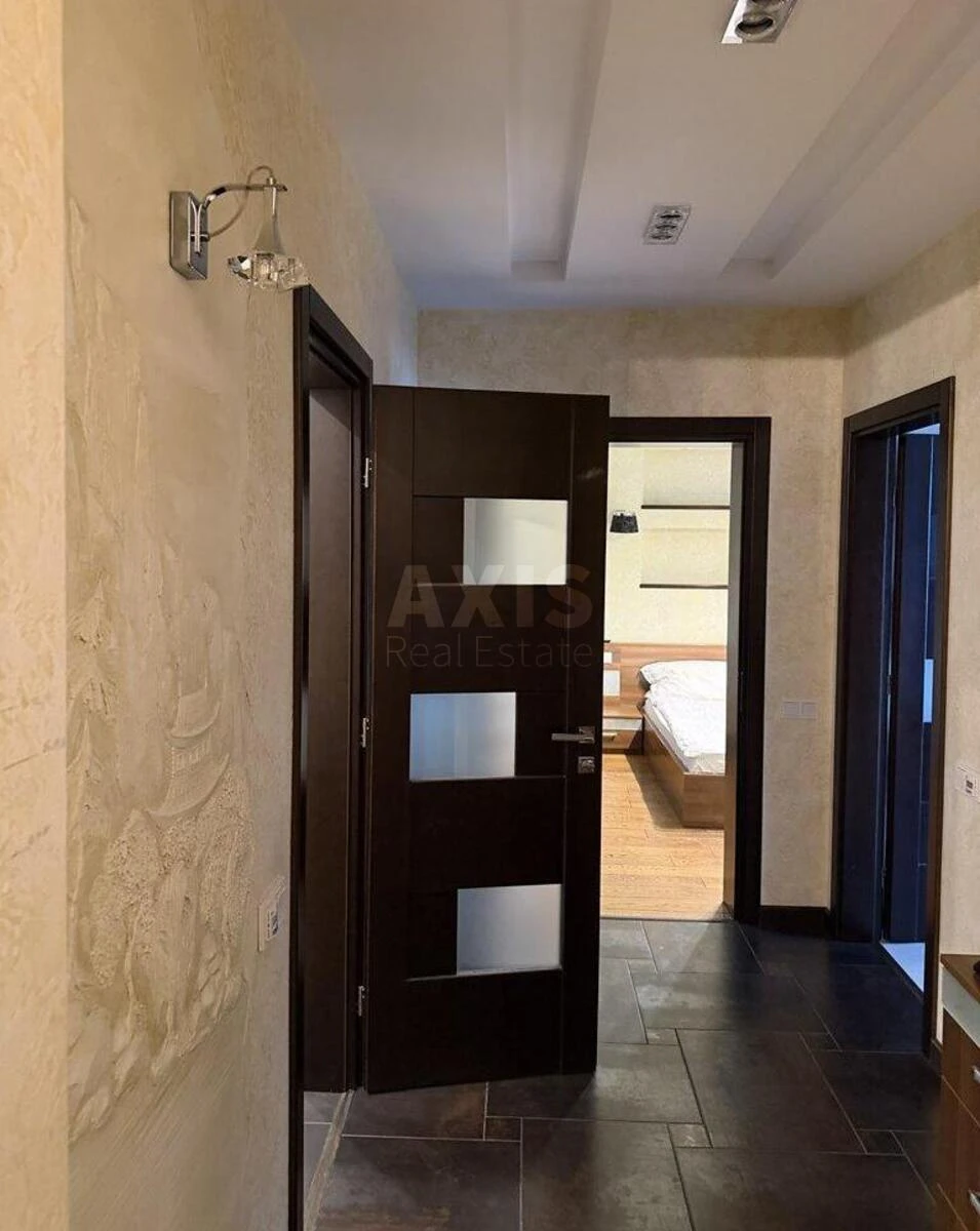 2к квартира ул. Мишуги Александра 8713626
