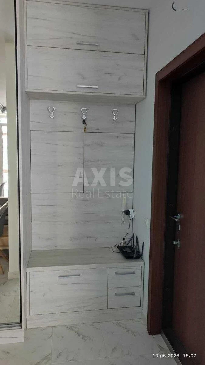 3k apartment vul. Regeneratorna 4, корп. 2690097