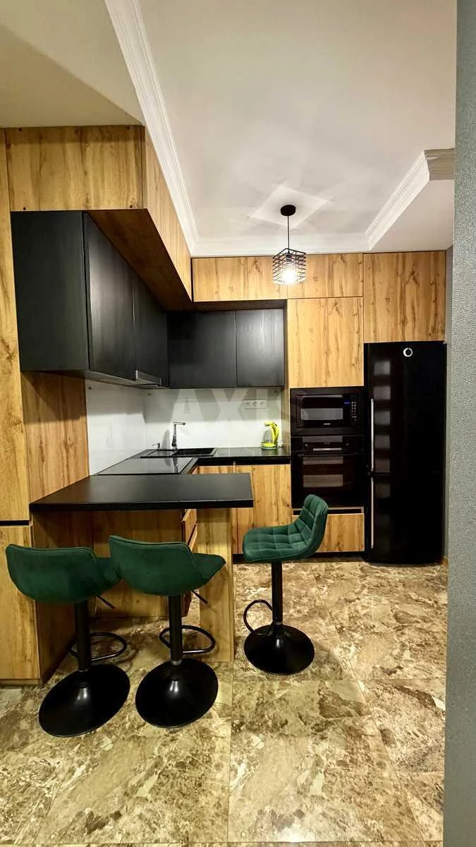 2k apartment vul. Svitla 3713540