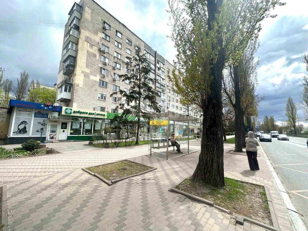 Trade object nab. Rusanivs'ka 8, 176m2681220