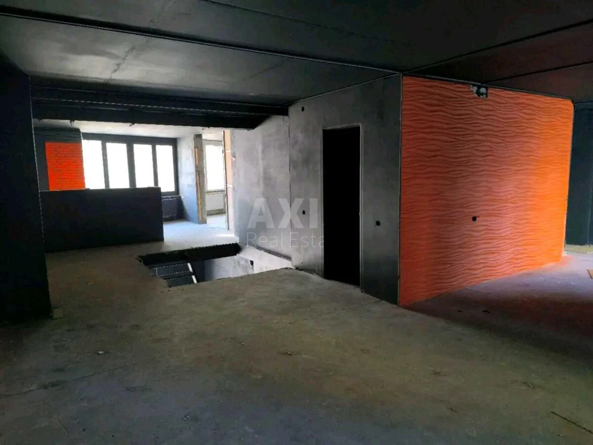 Объект торговли ул. Михаила Максимовича 32Б, 125м2713052