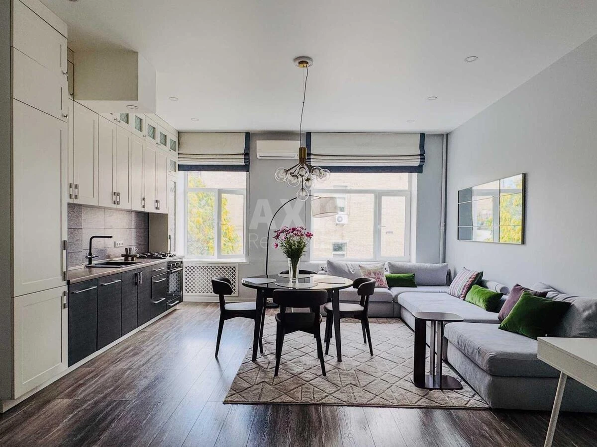 3k apartment vul. Volodymyrs'ka 8371004