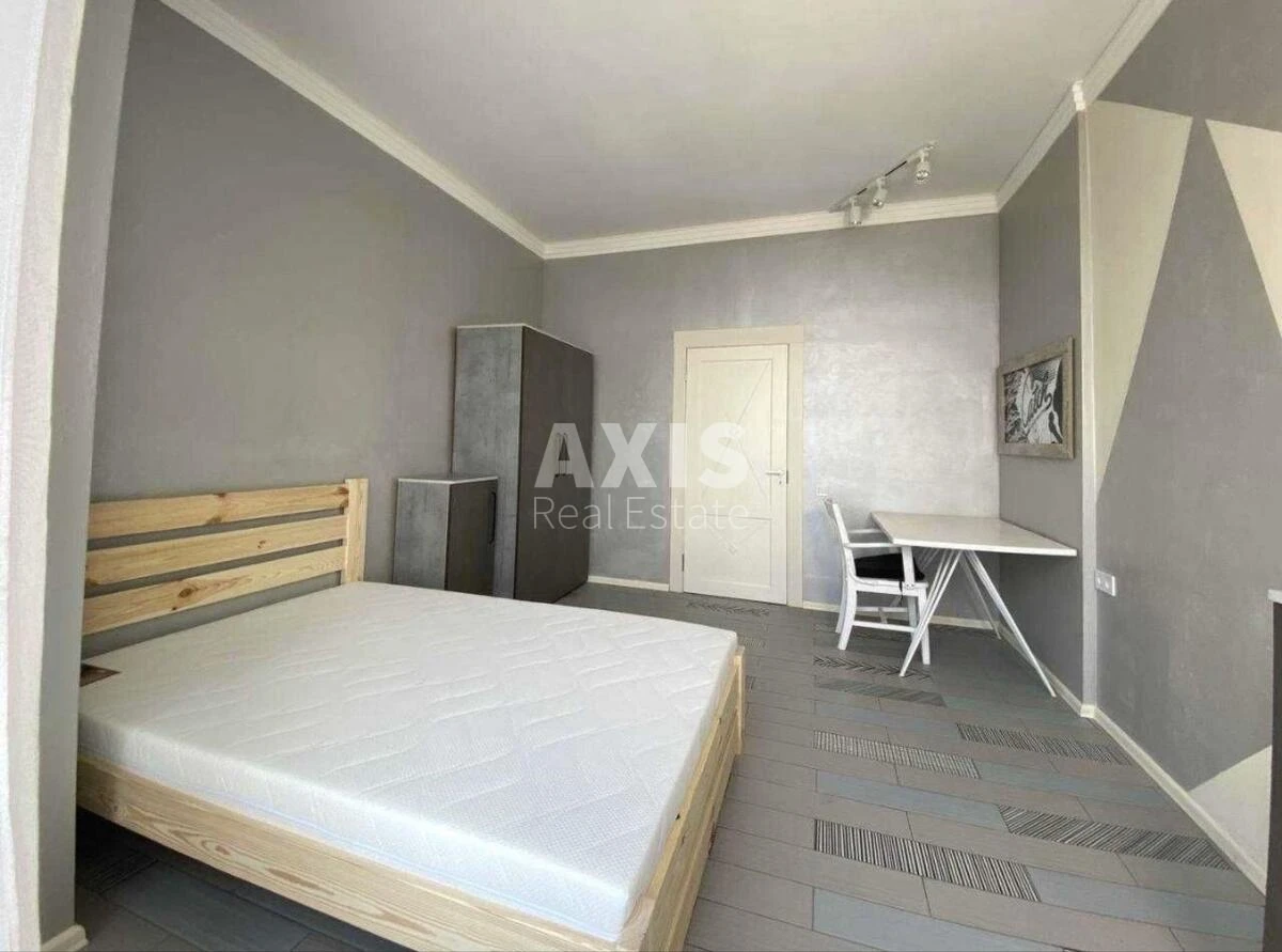 4k apartment vul. Kyrylo-Mefodii'vs'ka 2530905