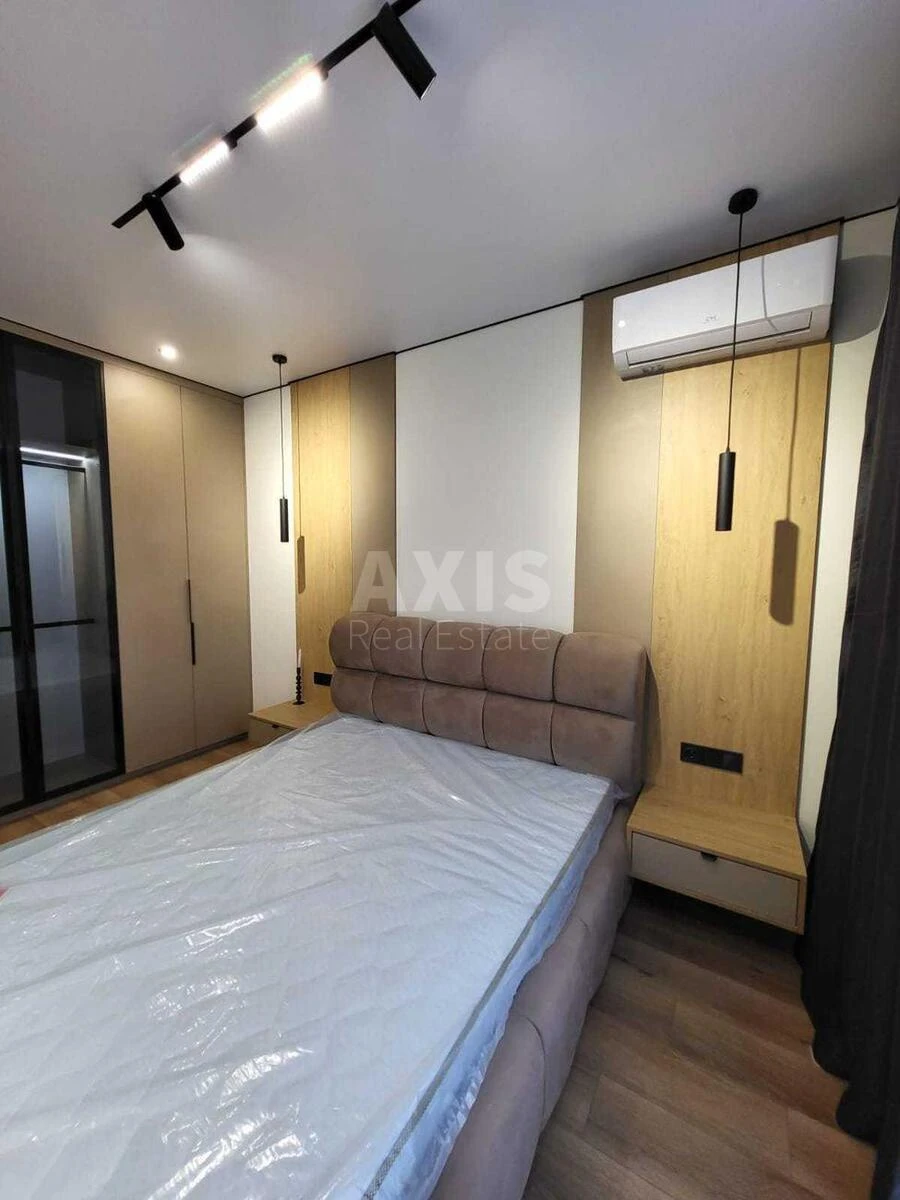 1k apartment vul. Prychal'na 106827517