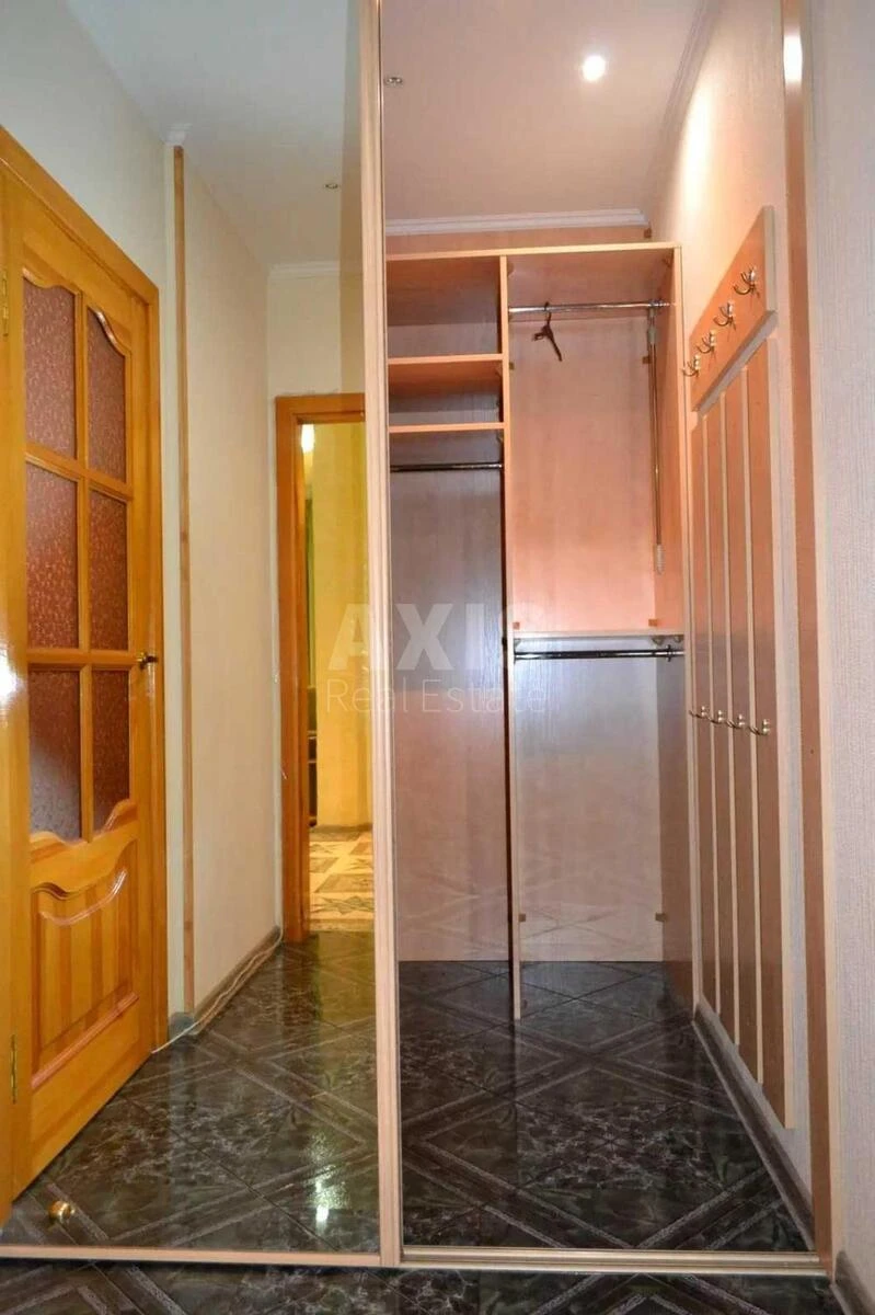 1k apartment vul. Ahmatovoi' Anny 50688062