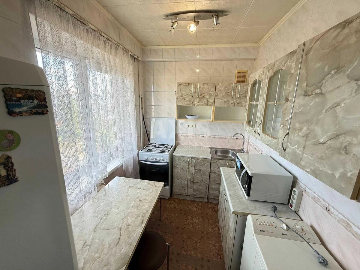 3k apartment vul. Serafymovycha 137107813
