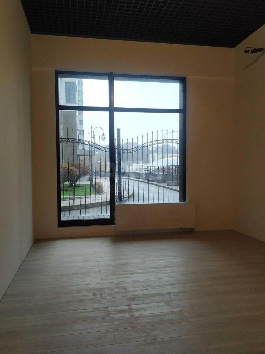Office vul. Zvirynec'ka 16, 308m2685255