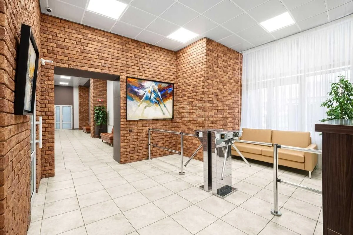 Office vul. Glybochyc'ka 17, 650m2683811