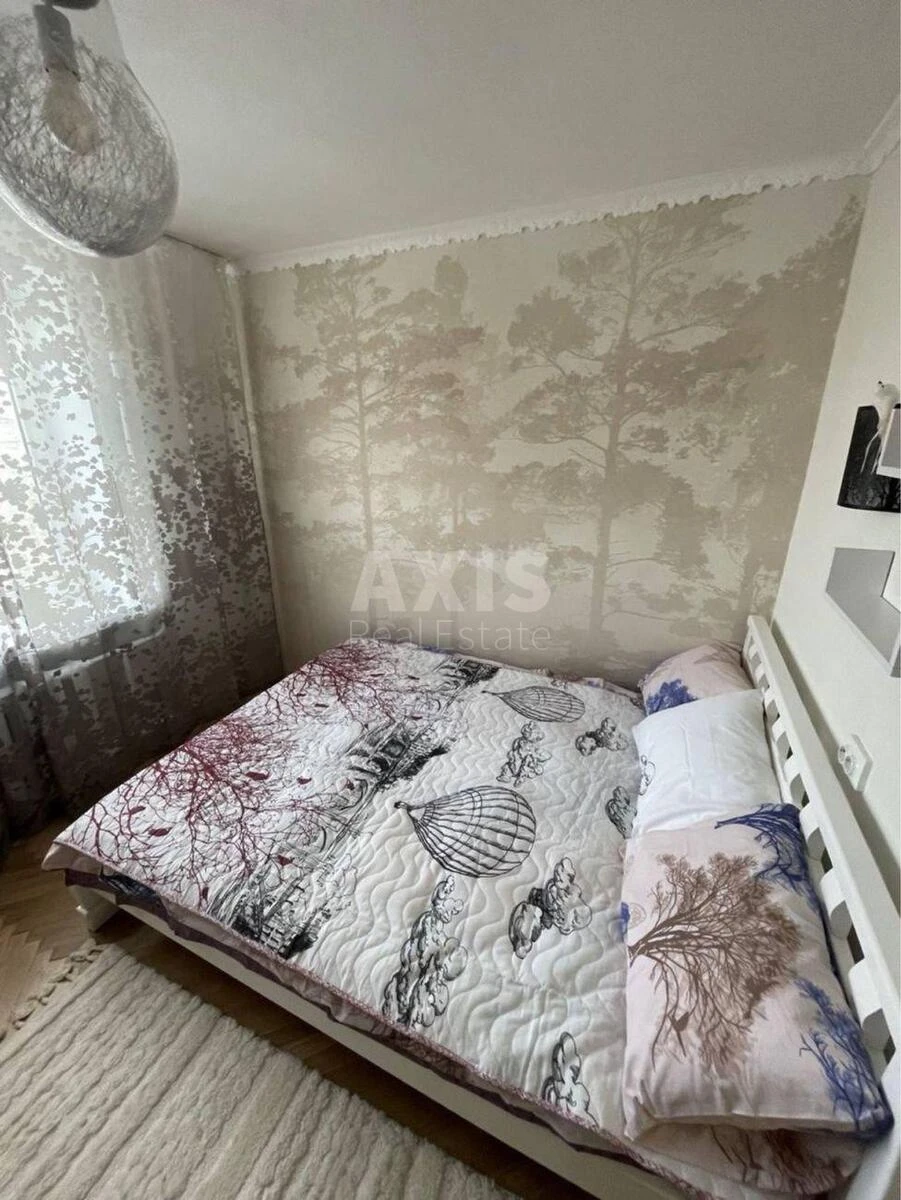 3k apartment vul. Antonovycha 103А696253