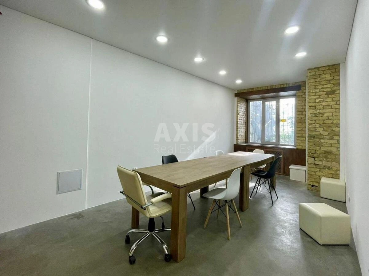 Trade object vul. Rustaveli Shota 10, 56m2712090