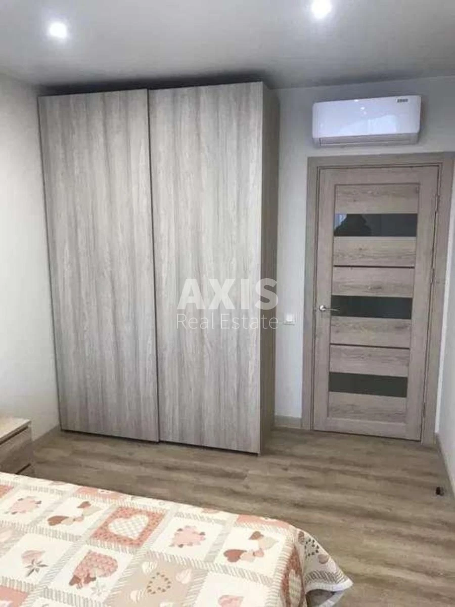 1k apartment vul. Sverstjuka Jevgena 4240552