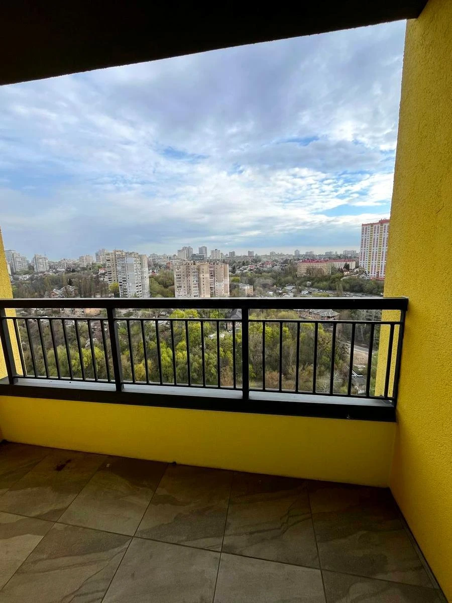 3k apartment vul. Radchenka Petra 107040413
