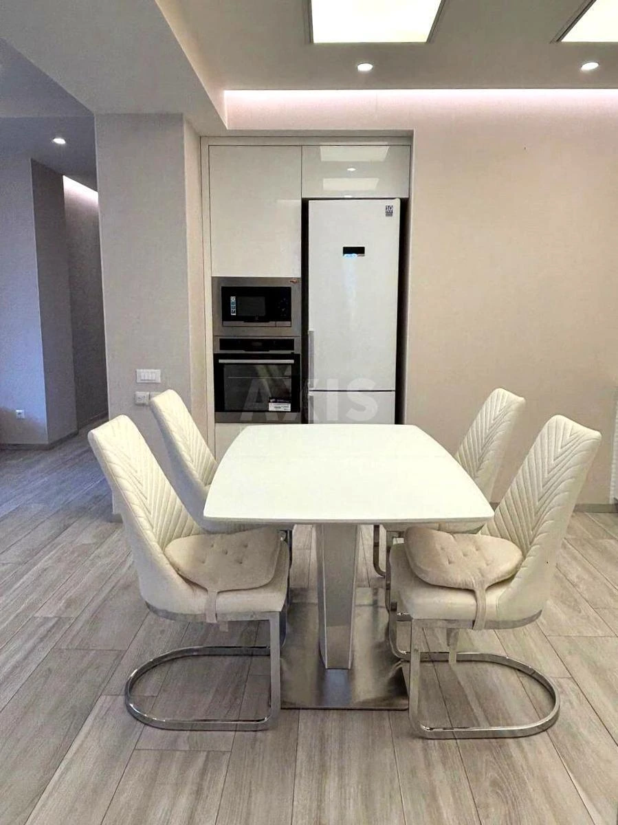 3k apartment vul. Glybochyc'ka 32В679961