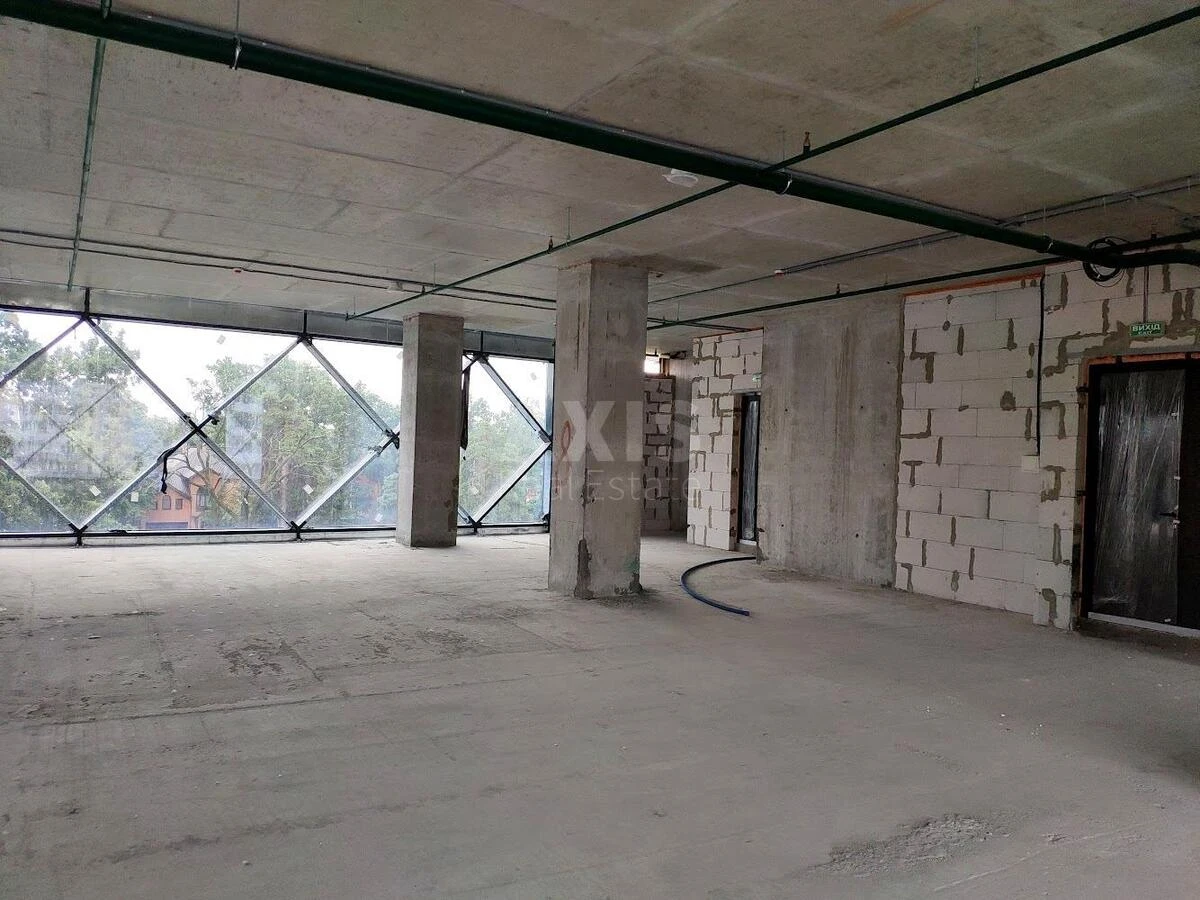 Office vul. Stusa Vasylja 35А, 300m2677028