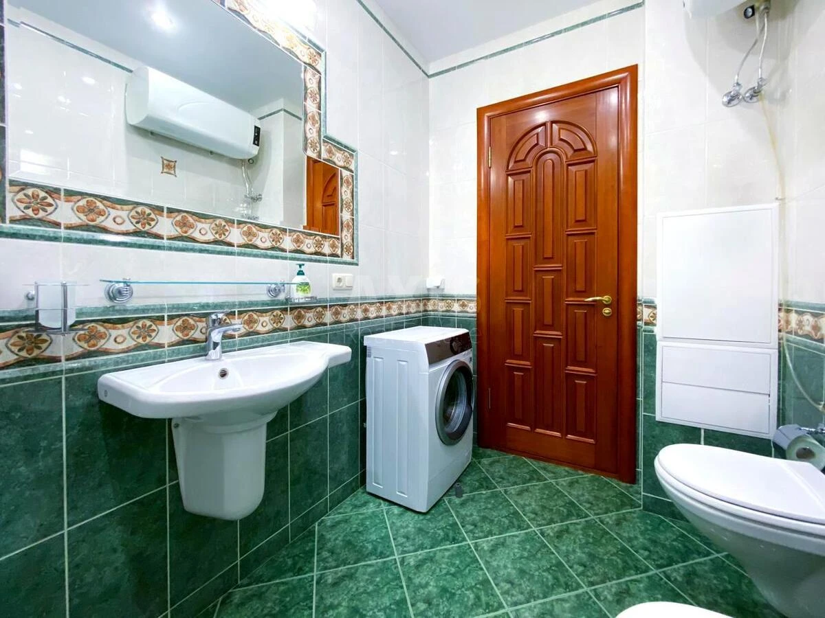 4к квартира ул. Хмельницкого Богдана 807024611