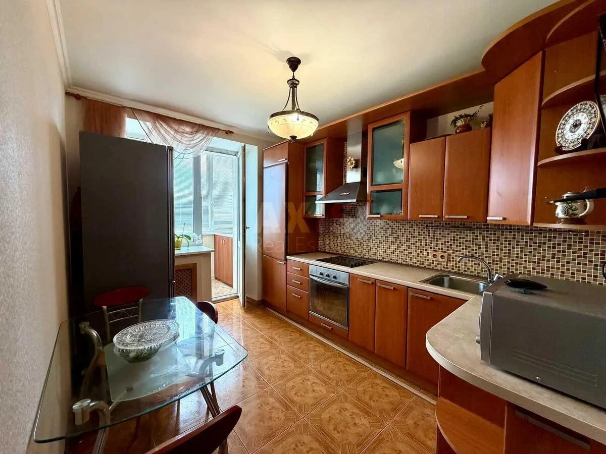 2k apartment bul. Verhovnoi' Rady 21А70061
