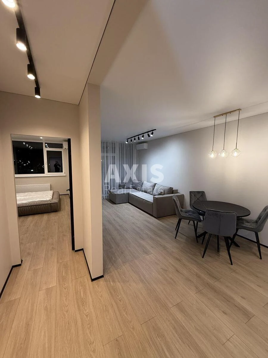 1k apartment pr-t Berestejskij 11B679612