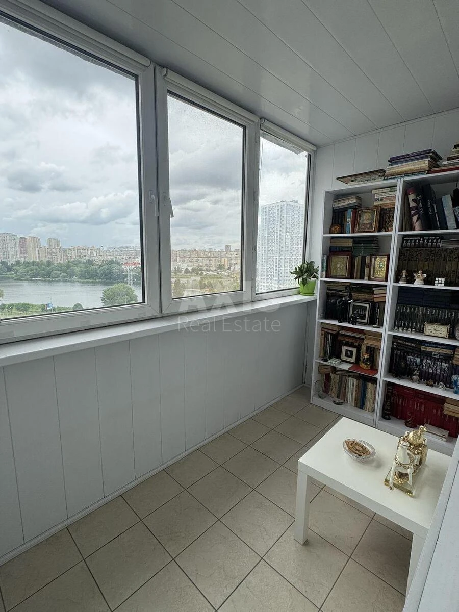 3k apartment pr-t Bazhana Mykoly 36696037