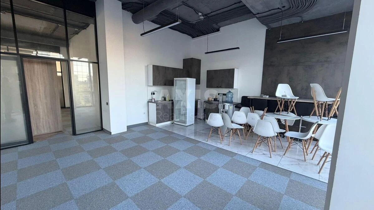 Office vul. Tovarna 1, 534m2711893