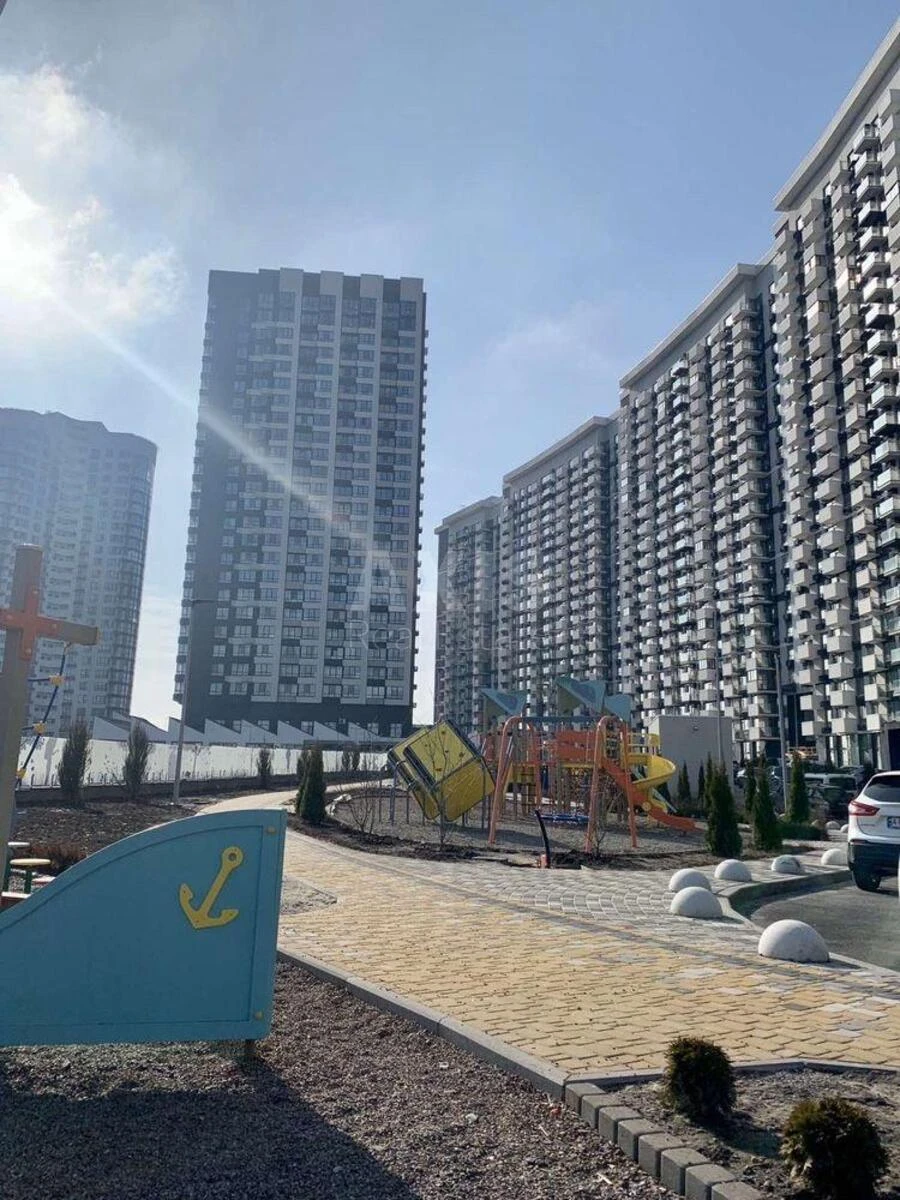 4k apartment vul. Zarichna 1Г6996810