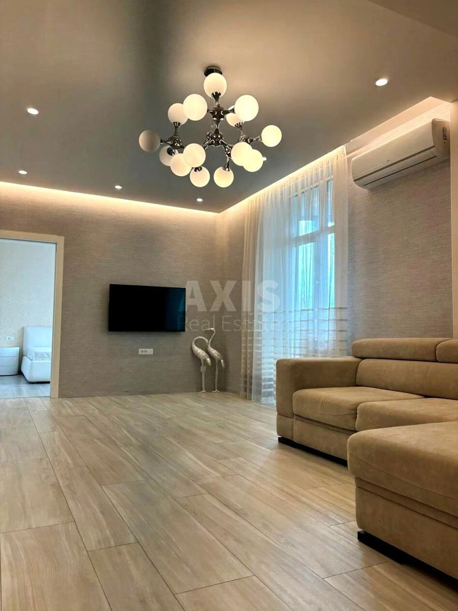 3k apartment vul. Glybochyc'ka 32В679964