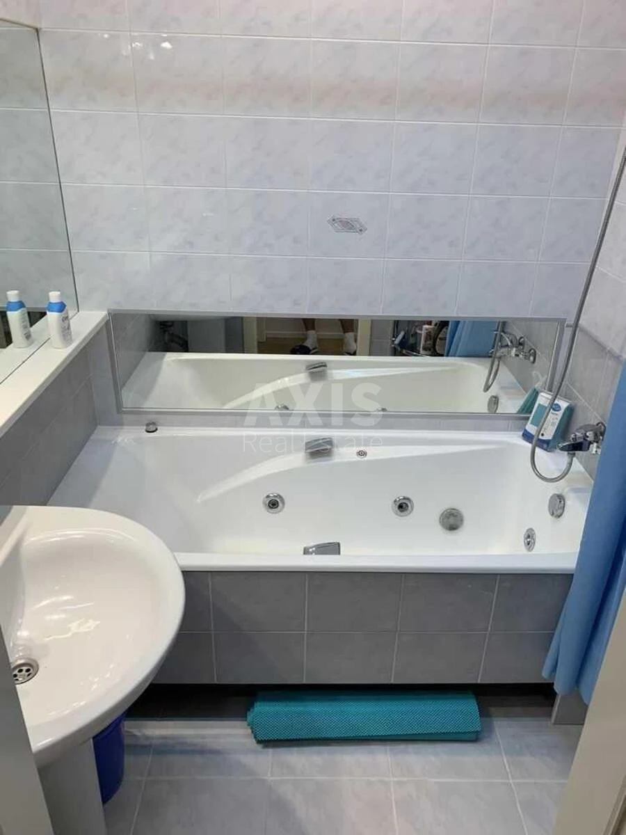 3к квартира ул. Старонаводницкая 8Б6932211