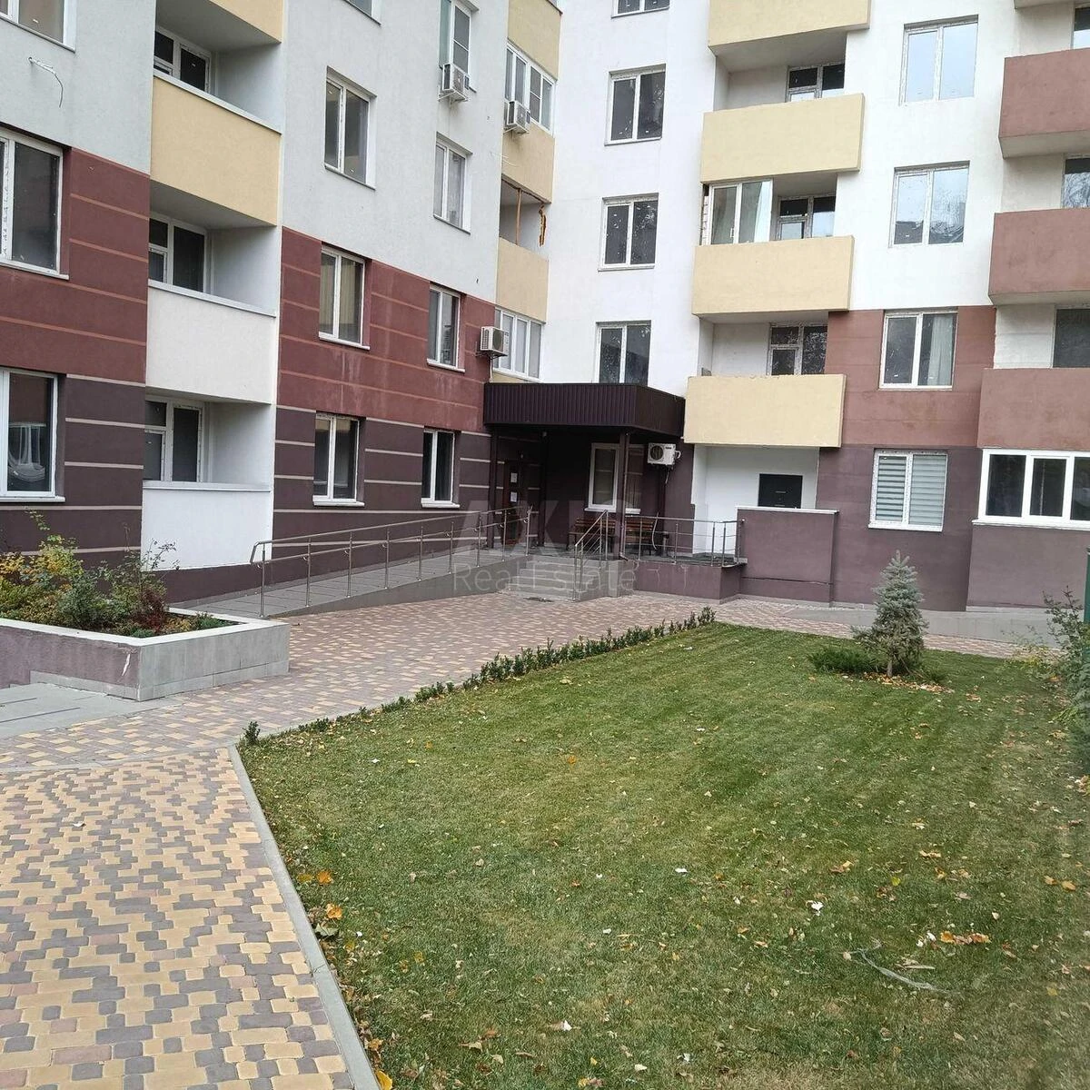 1k apartment vul. Ukrai'ns'ka 668411