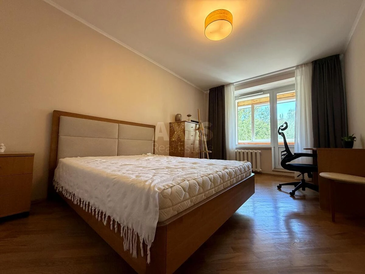 3k apartment vul. Donec'ka 37/19688320