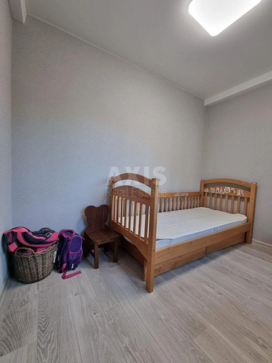 4k apartment vul. Ronalda Reyhana 206847414