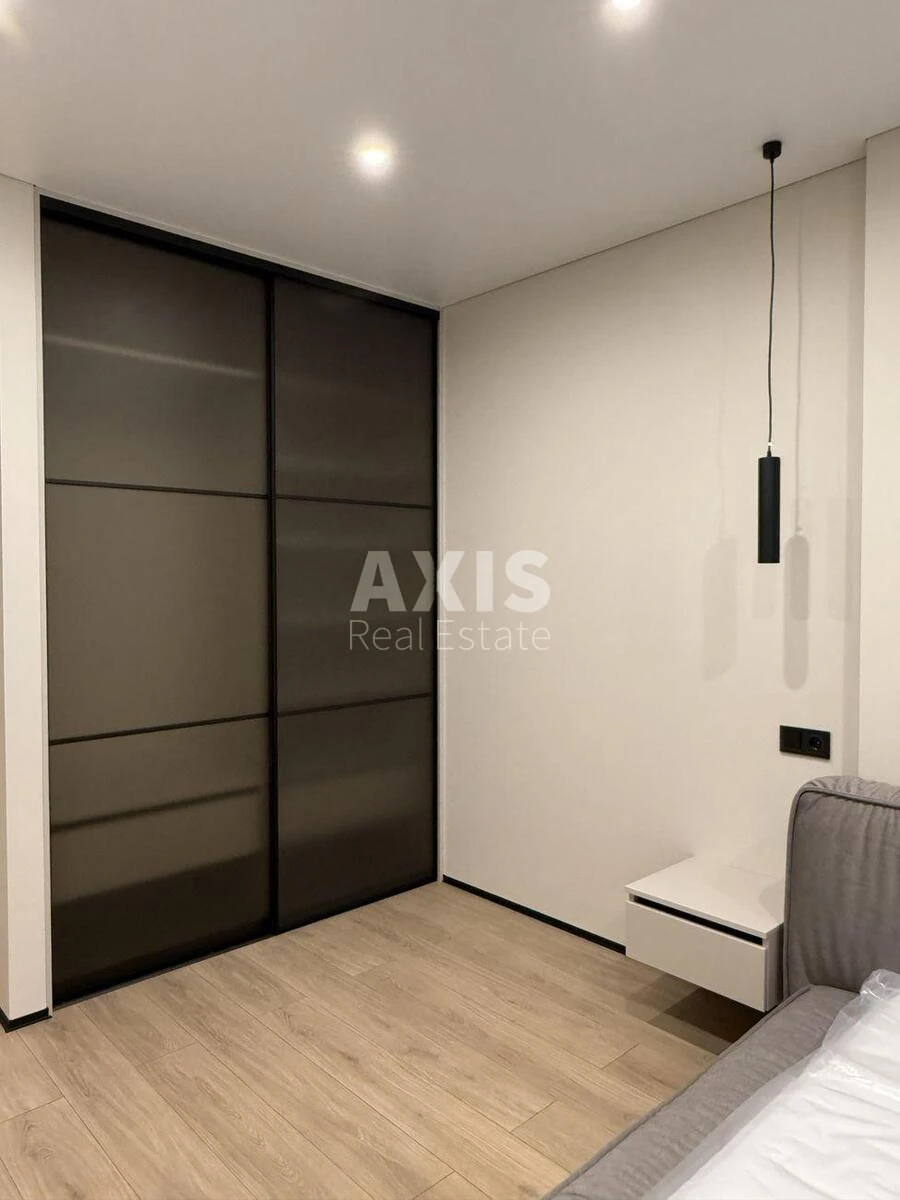 1k apartment pr-t Berestejskij 11B679616