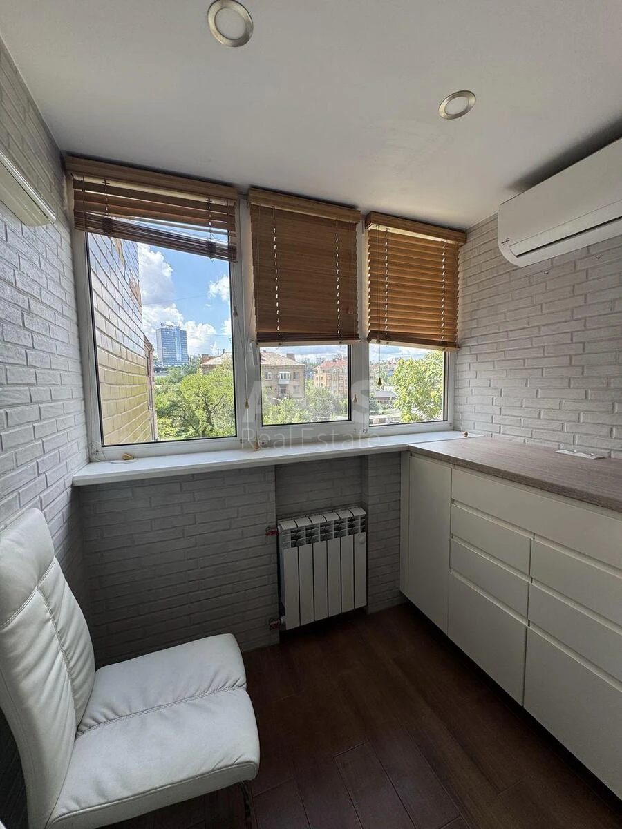 3k apartment vul. Antonovycha 88698692