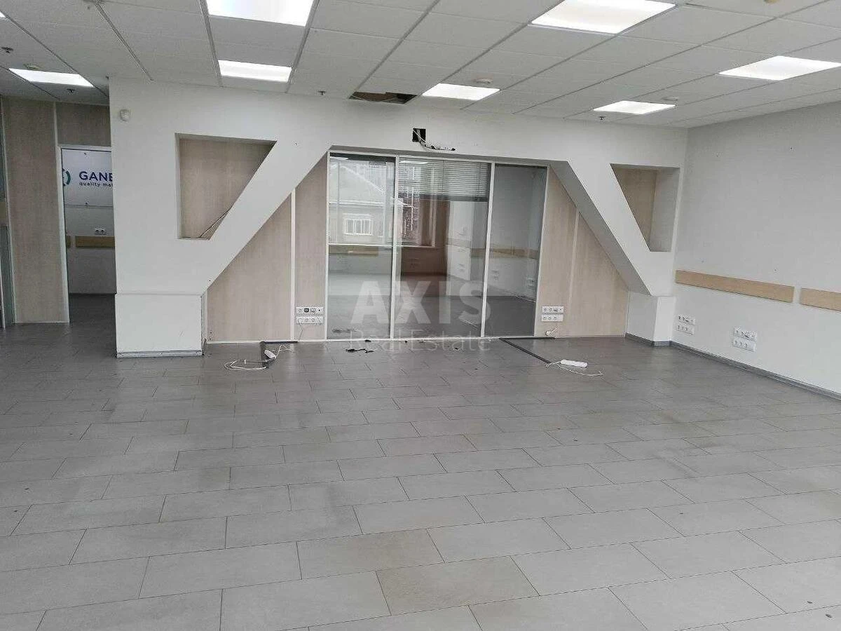 Office vul. Antonovycha 172, 137m2700051
