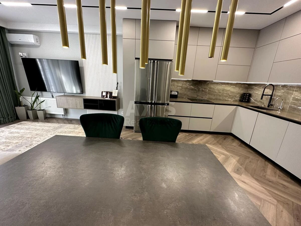 3к квартира ул. Михаила Максимовича 24Б6883911